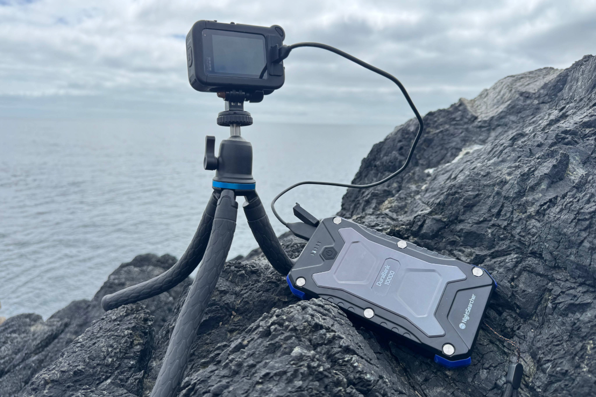 DuraBank 10000 | Rugged Wireless Charging Power Bank